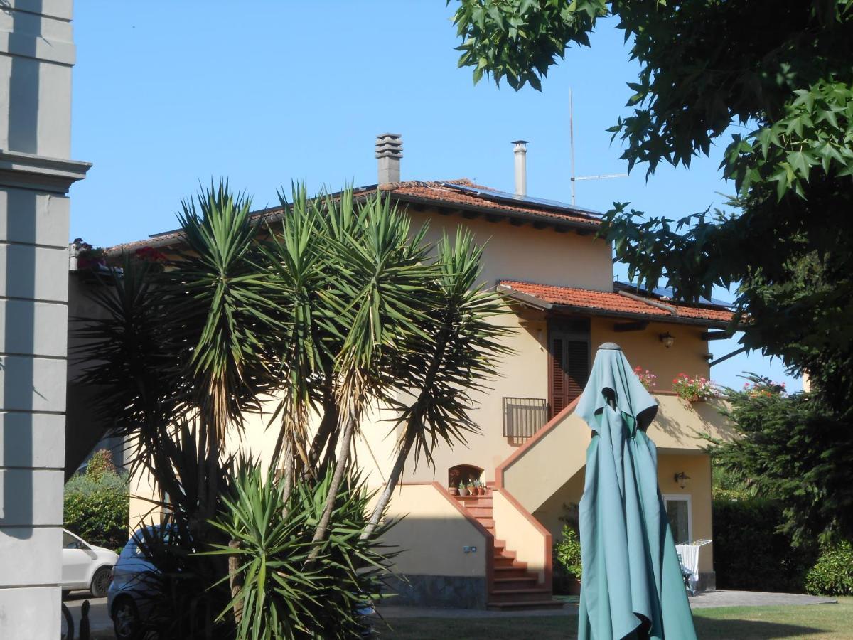 Casa Vacanze Orsi Λούκα Εξωτερικό φωτογραφία