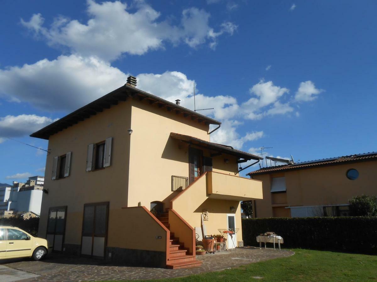 Casa Vacanze Orsi Λούκα Εξωτερικό φωτογραφία