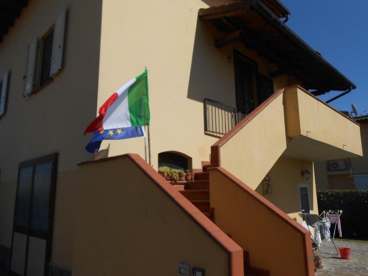 Casa Vacanze Orsi Λούκα Εξωτερικό φωτογραφία
