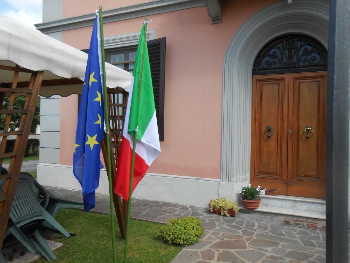 Casa Vacanze Orsi Λούκα Εξωτερικό φωτογραφία